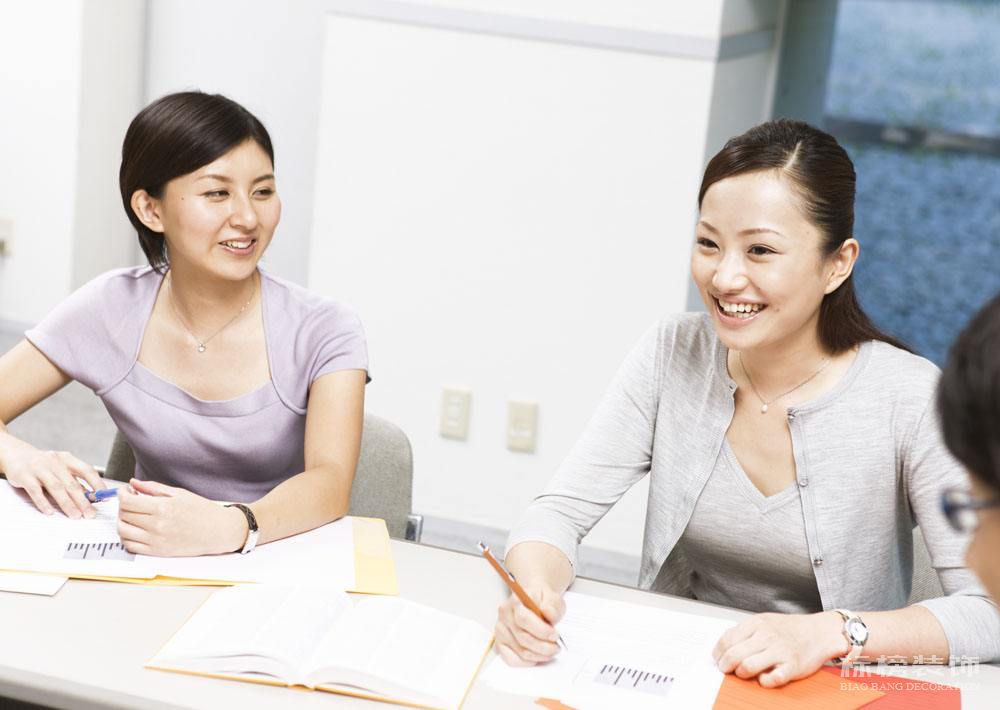如何預(yù)算辦公室裝修成本？